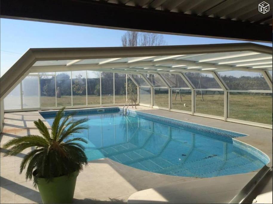 Mobil-Home Dans Un Beau Cadre A 15 Km Des Plages. Lunel  Kültér fotó